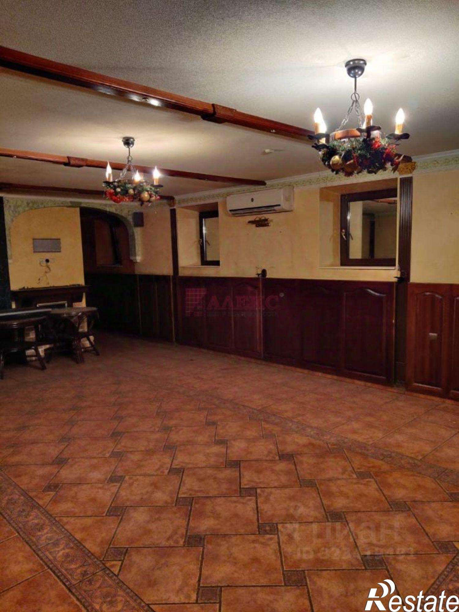 Купить помещение свободного назначения за 15 500 100 рублей на Петровский бульвар, 19