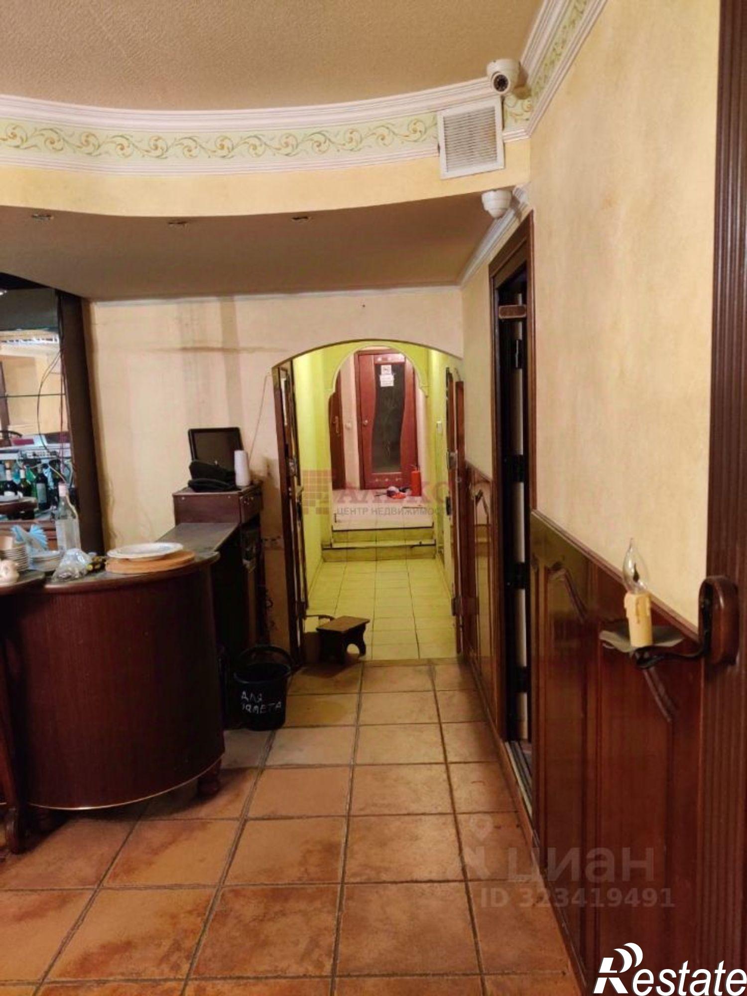 Купить помещение свободного назначения за 15 500 100 рублей на Петровский б-р, 19