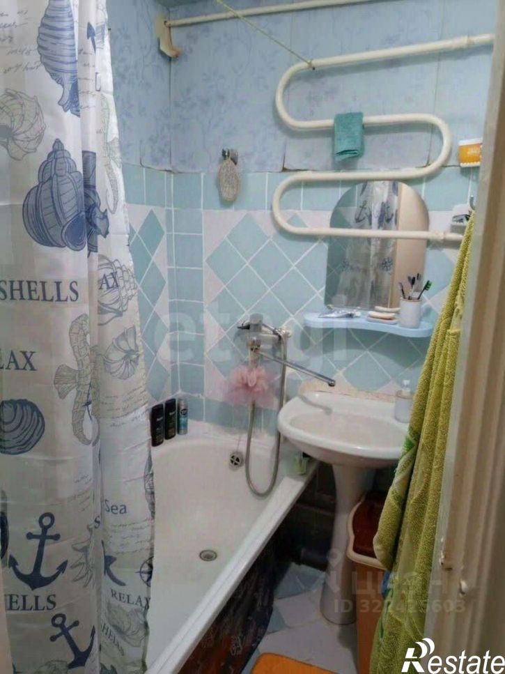 3-комн квартира ул Красногоровская, 33,  д. 33