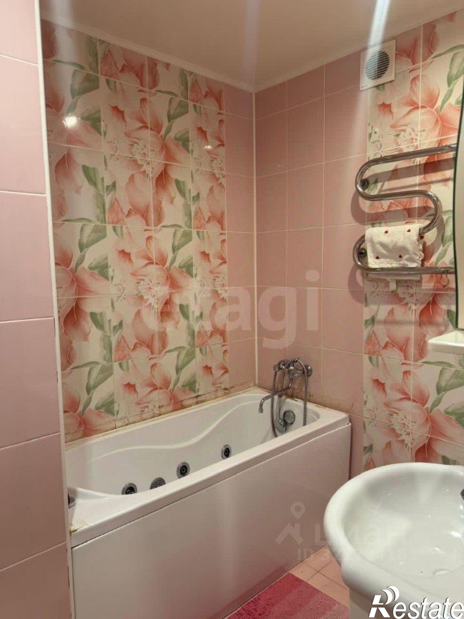 Сдать квартиру за 28 000 рублей на Социалистический переулок, 54