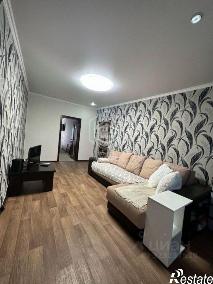 3-комн квартира Азов г., Кондаурова ул., д.38