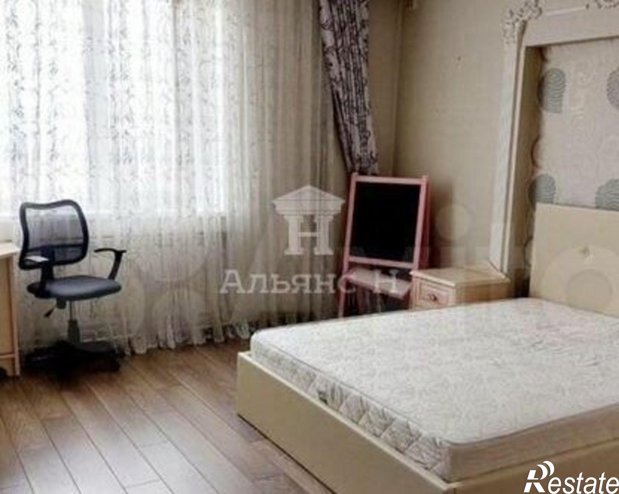 Купить квартиру за 14 000 000 рублей на Московская улица, 86