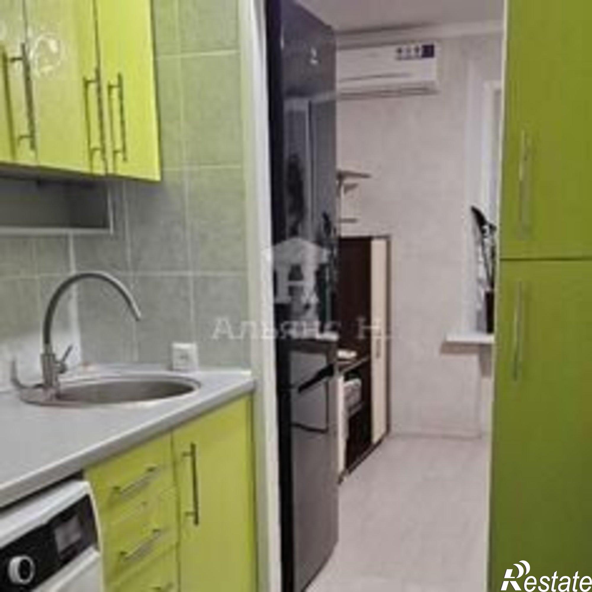 Купить квартиру за 1 800 000 рублей на пер Урицкого, 61