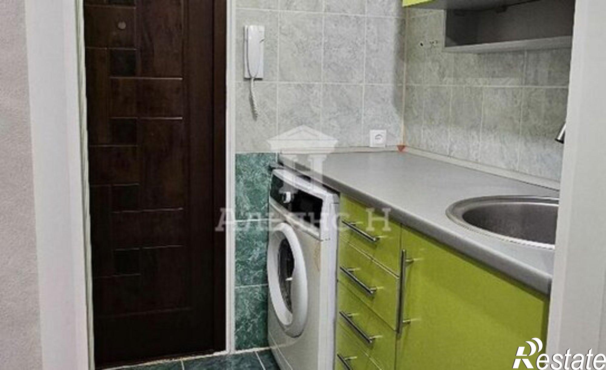 Купить квартиру за 1 800 000 рублей на пер Урицкого, 61