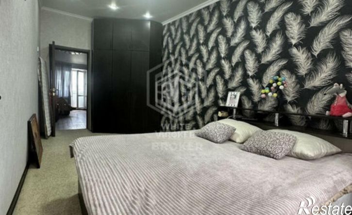 3-комн квартира улица Кондаурова, 38,  д. 38