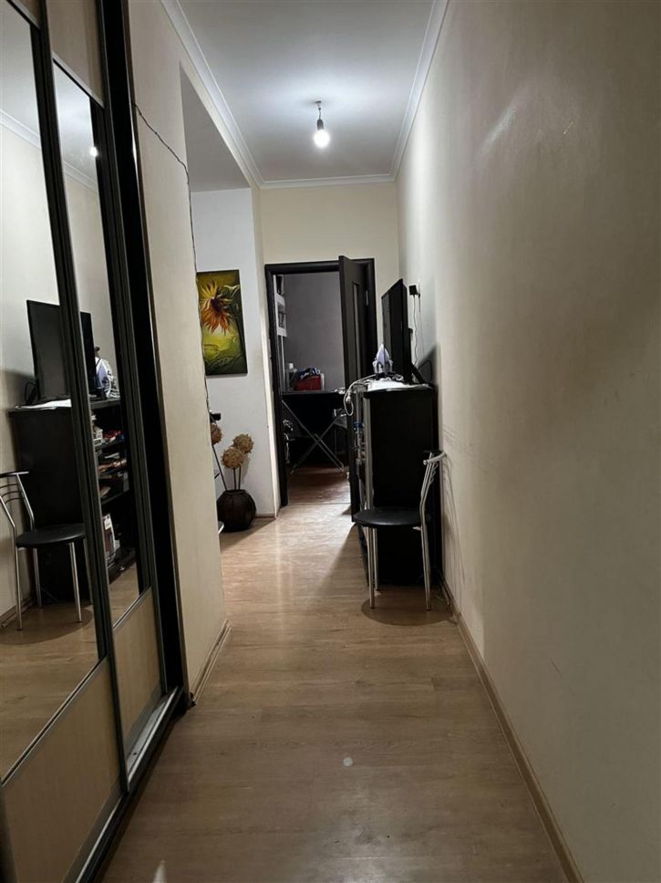 3-комн квартира спуск А.Невского, д. 14