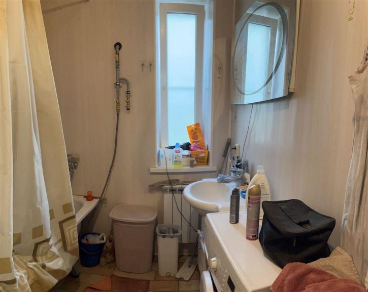 3-комн квартира спуск А.Невского, д. 14