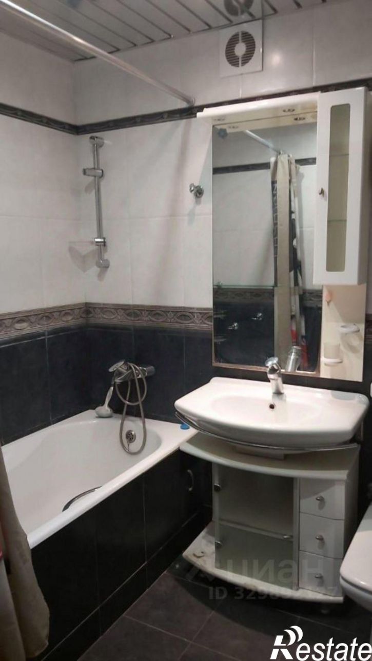 3-комн квартира улица Макаровского, 25А,  д. 25А