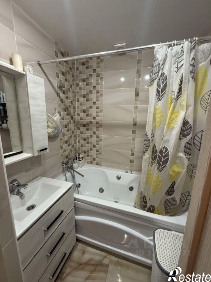 3-комн квартира улица Мира, 43А,  д. 43А