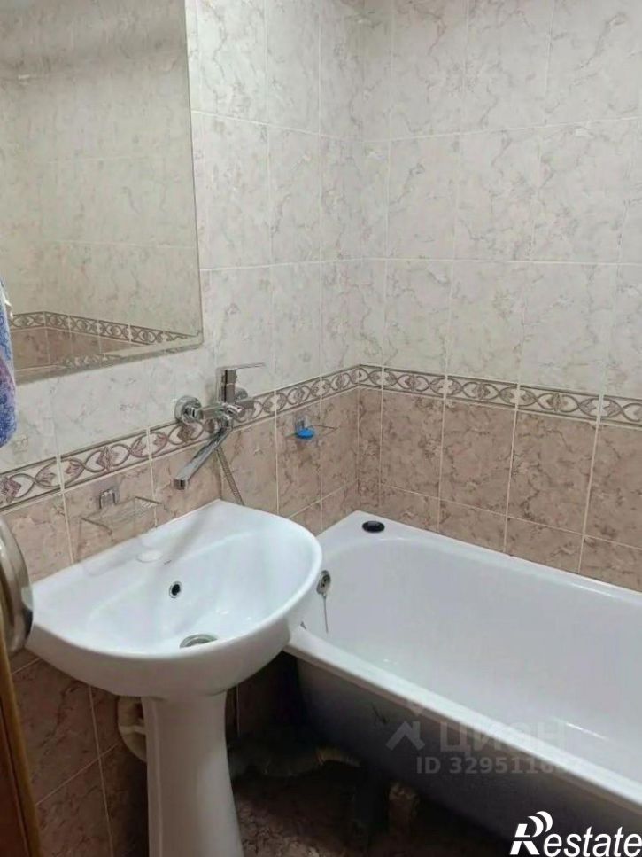 2-комн квартира ул Красногоровская, 27А,  д. 27А