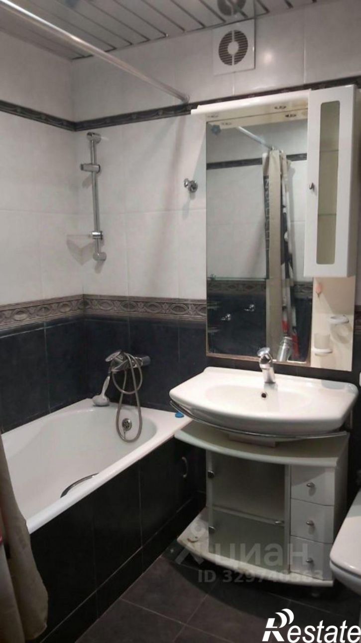3-комн квартира улица Макаровского, 25А,  д. 25А