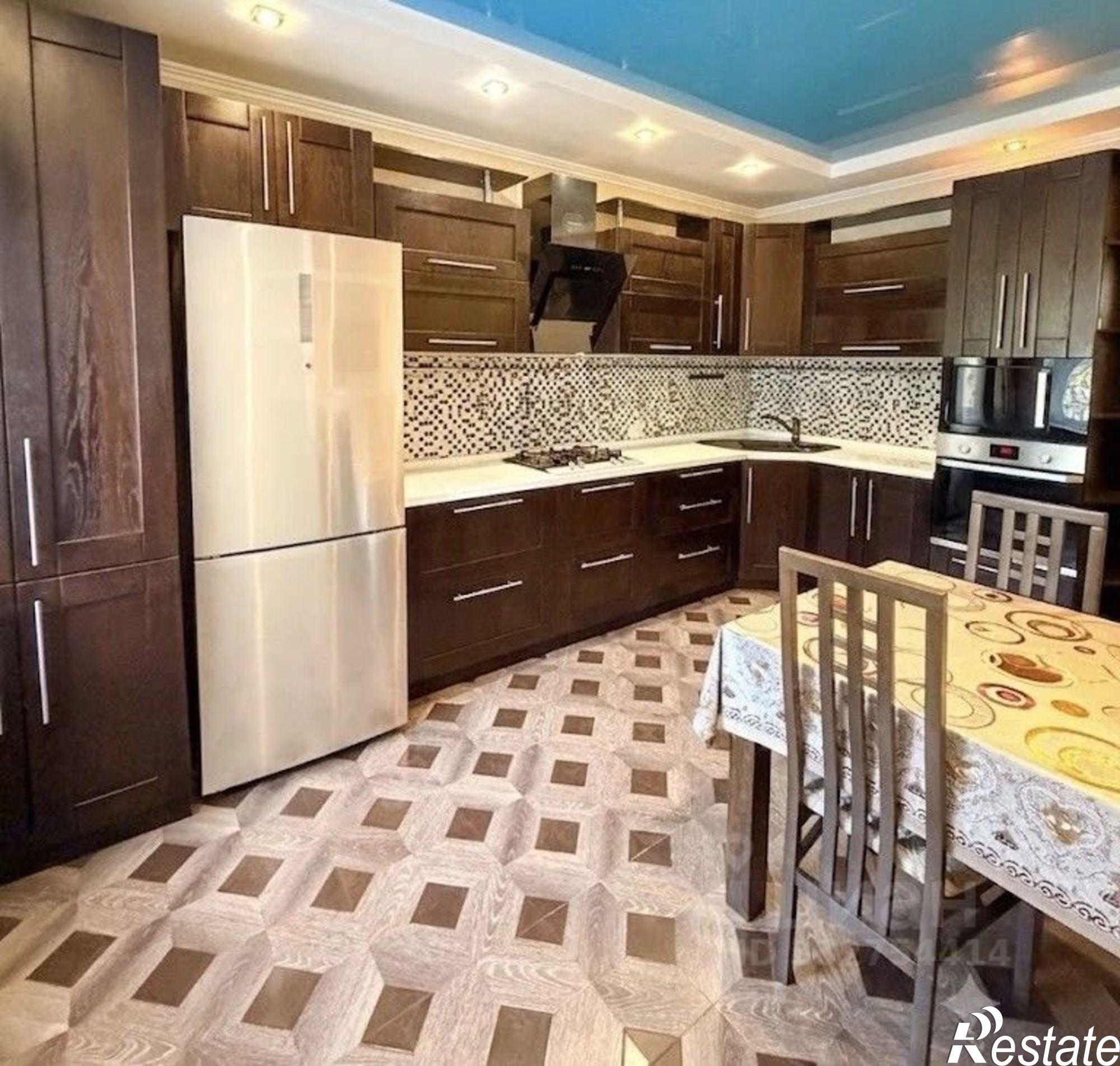 Купить квартиру за 14 865 000 рублей на пер О.Кошевого, 54