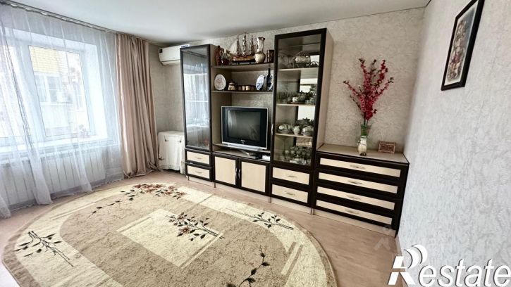 4-комн квартира улица Чехова, 25,  д. 25